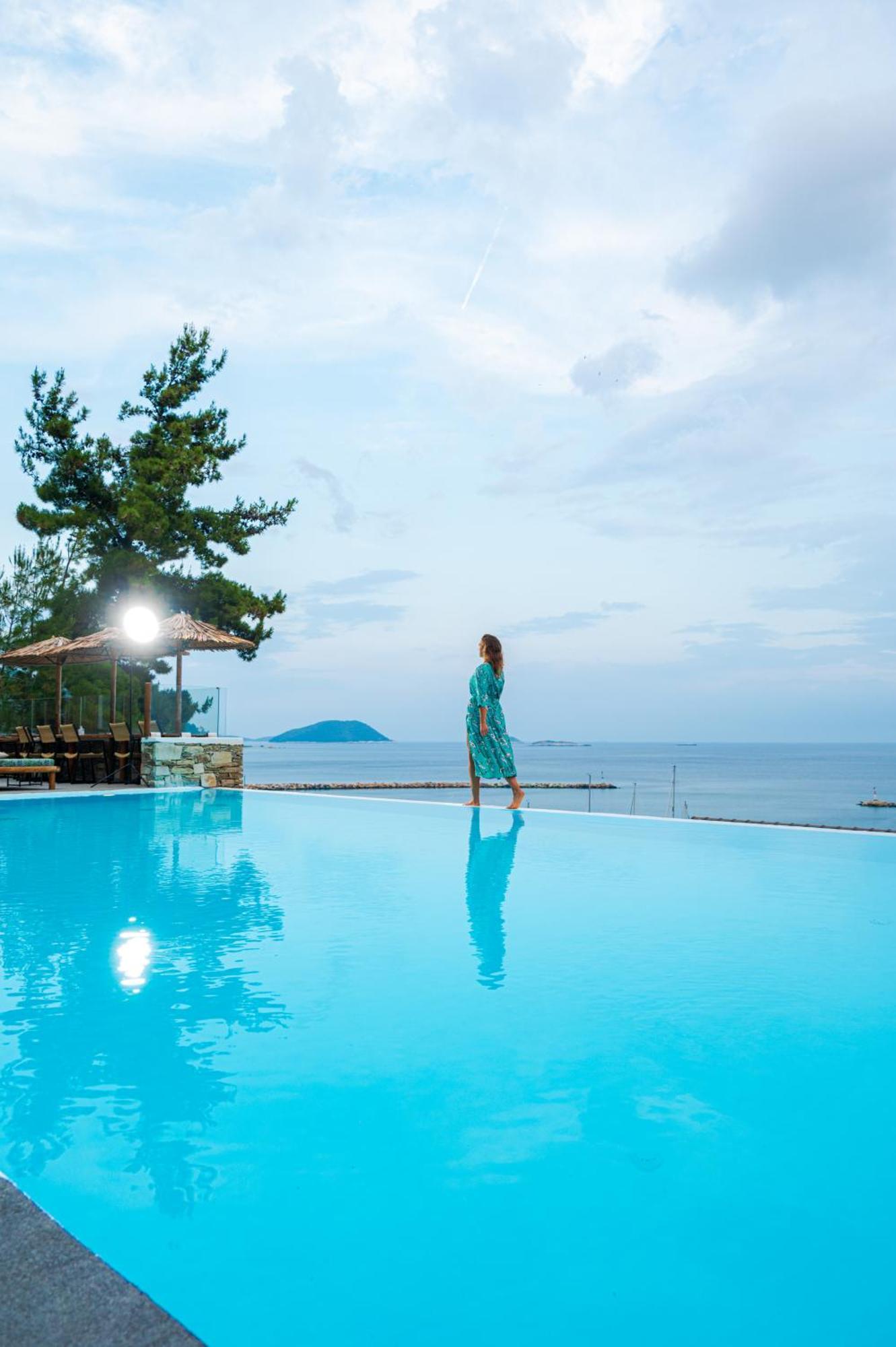 Natura Luxury Boutique Hotel Skopelos Лутраки Экстерьер фото
