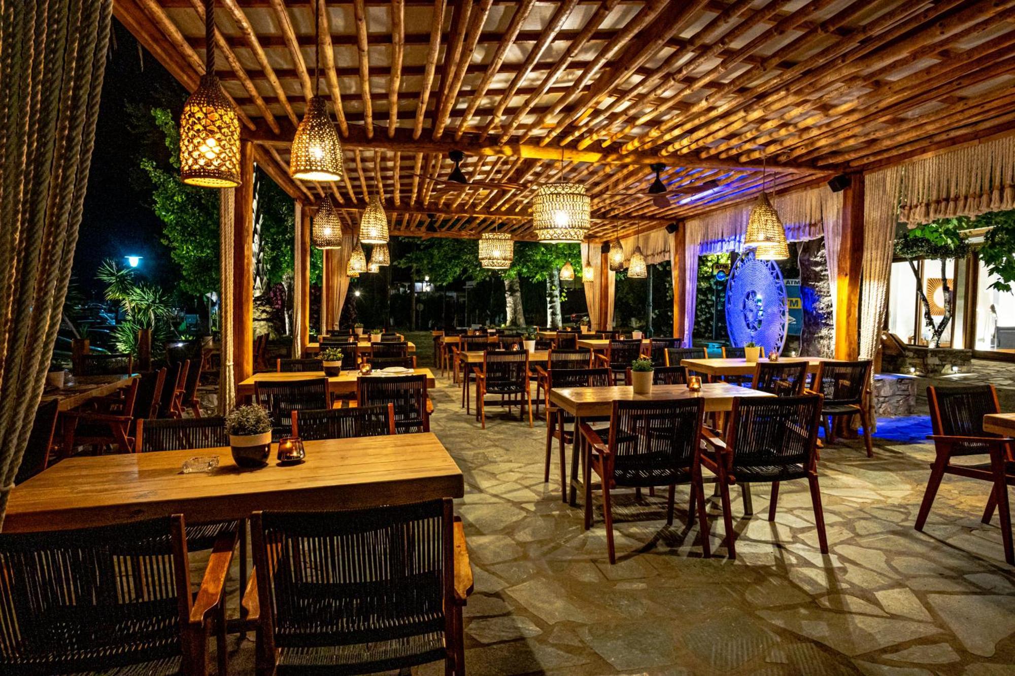 Natura Luxury Boutique Hotel Skopelos Лутраки Экстерьер фото