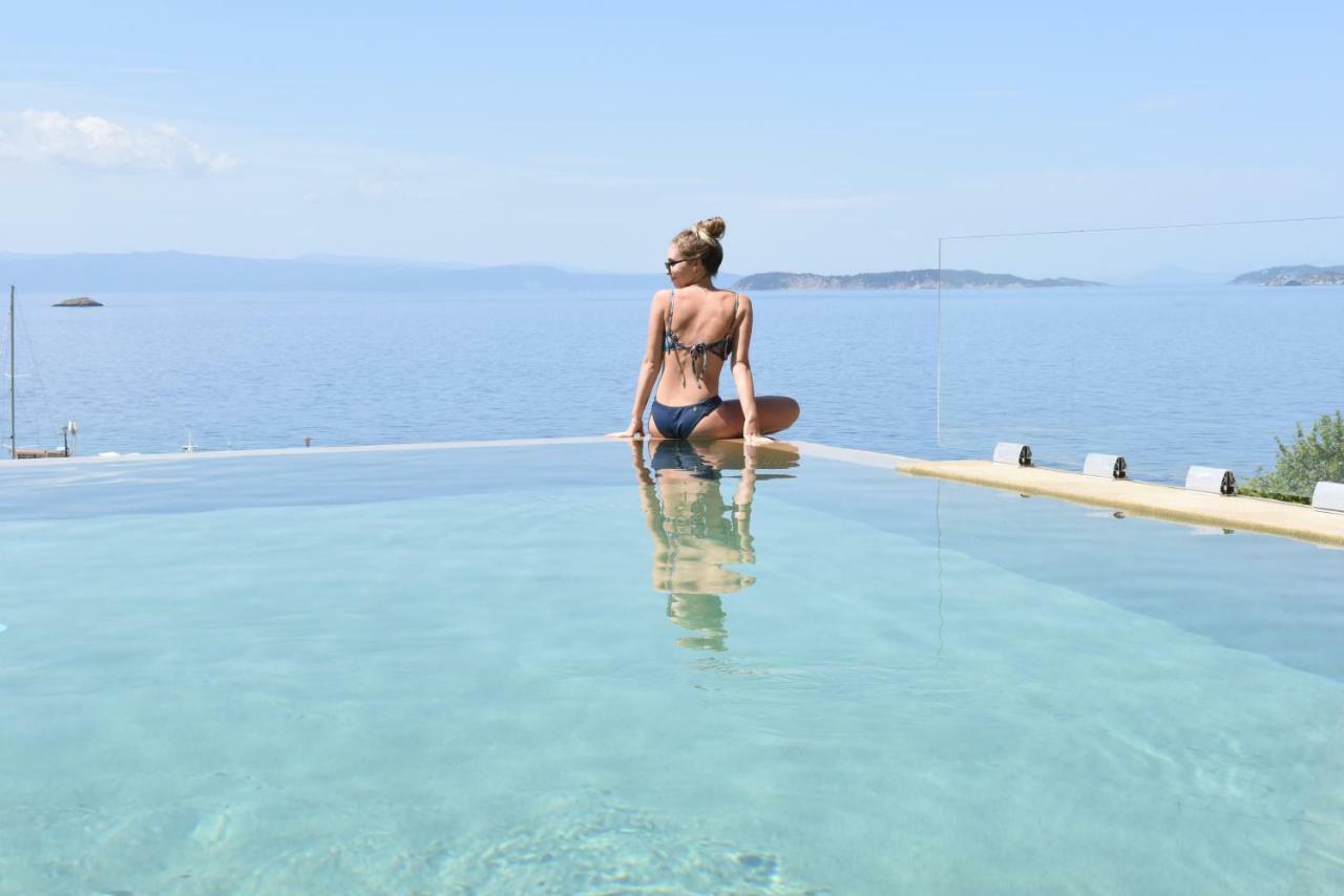 Natura Luxury Boutique Hotel Skopelos Лутраки Экстерьер фото