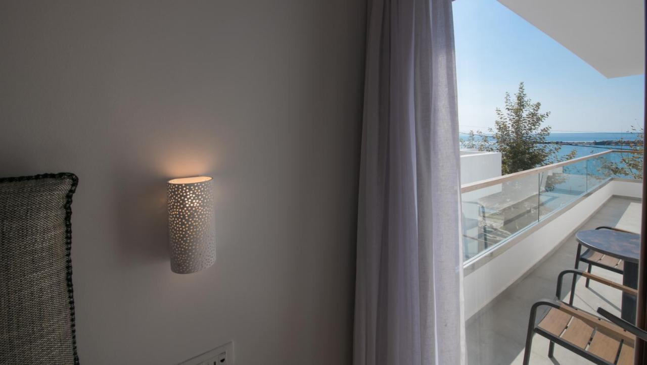 Natura Luxury Boutique Hotel Skopelos Лутраки Экстерьер фото