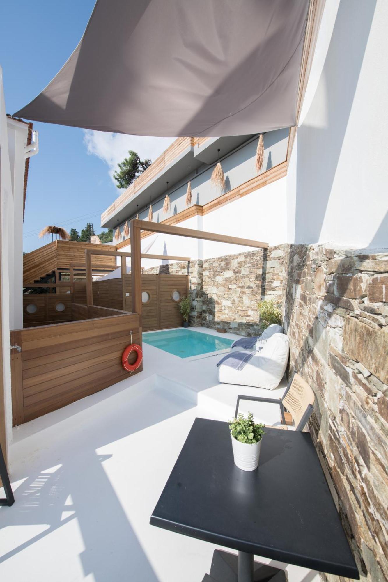 Natura Luxury Boutique Hotel Skopelos Лутраки Экстерьер фото